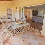 Beautiful Provencal Villa, Pool, Air-conditioned Vila *