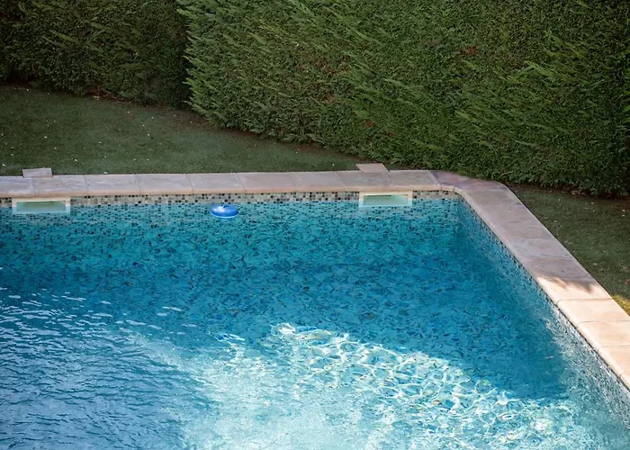 Villa Beautiful Provencal Villa, Pool, Air-conditioned