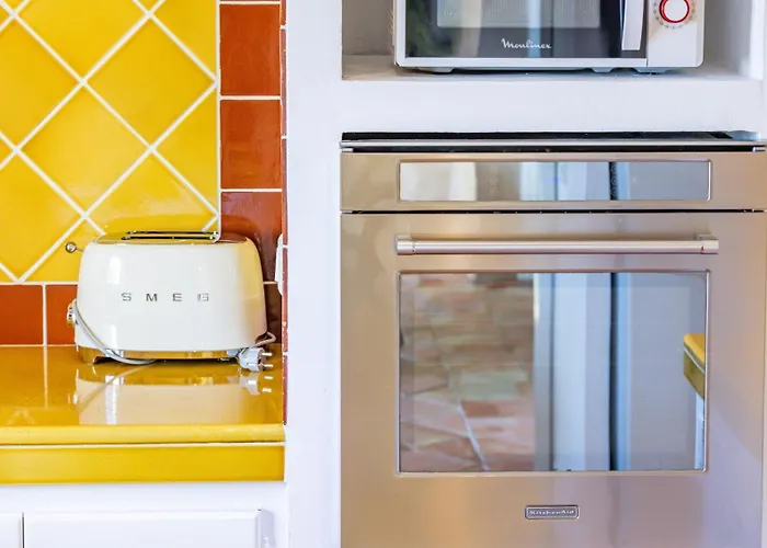 Beautiful Provencal Villa, Pool, Air-conditioned 别墅 *