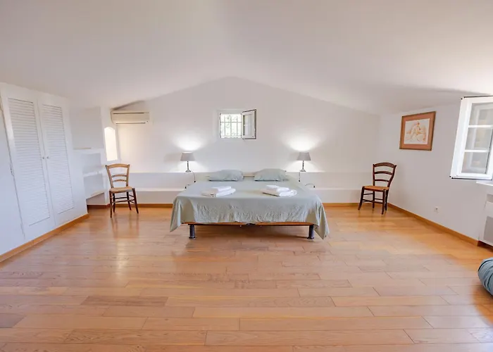 Beautiful Provencal Villa, Pool, Air-conditioned 圣马克西姆