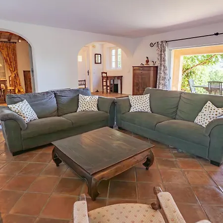 Villa Beautiful Provencal Villa, Pool, Air-conditioned