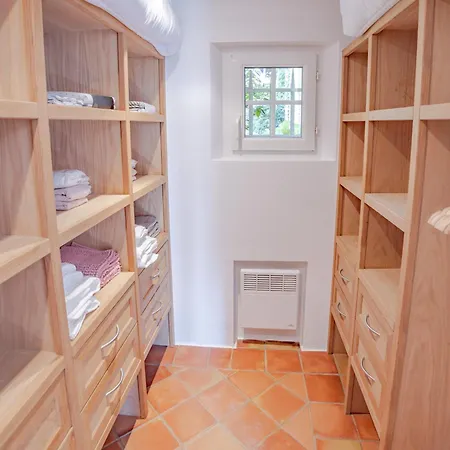 Villa Beautiful Provencal Villa, Pool, Air-conditioned *