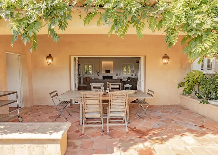 Villa Beautiful Provencal Villa, Pool, Air-conditioned