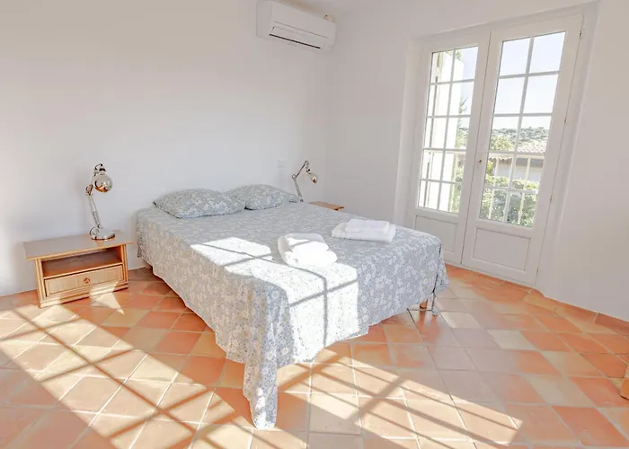 Beautiful Provencal Villa, Pool, Air-conditioned Villa *